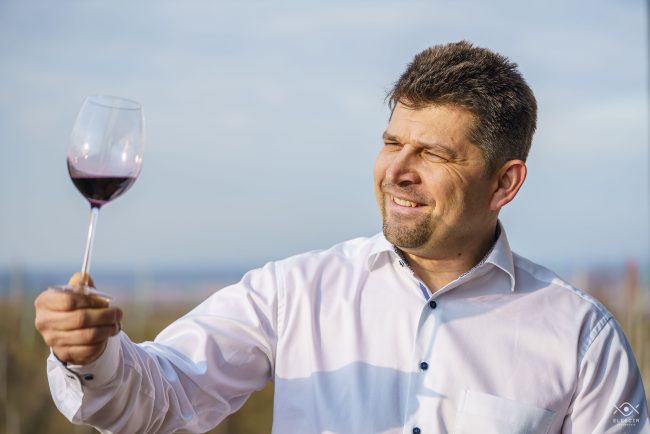 LUDZIE_220222_101444